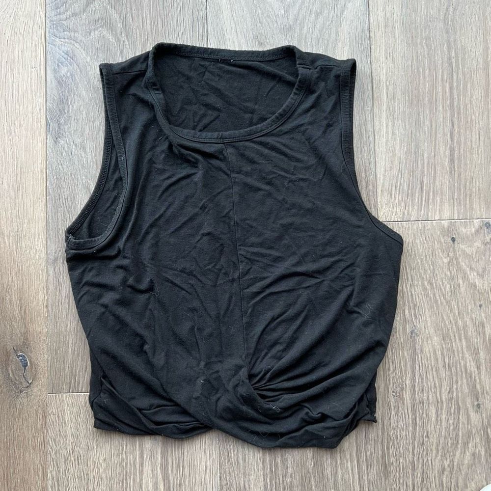 Alo Yoga Women's Black Sleeveless Tank Top